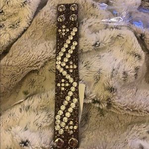 Genuine leather bracelet